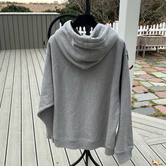 🦁 Gucci x Disney Mickey Mouse Embossed Logo Hoodie - Picture 5 of 14